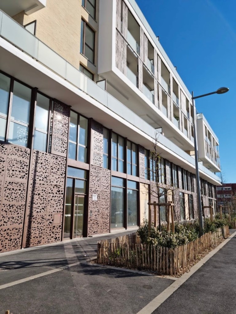 Cabinet psychologue psychothérapeute psy TCC montpellier pres d'arenes Laura Suzan